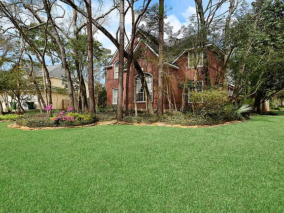 Located on a large corner cul-de-sac lot!