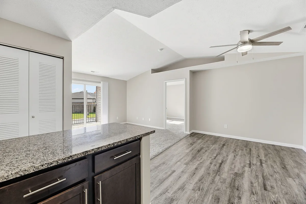 Building Photo - Spring Lake Apartments