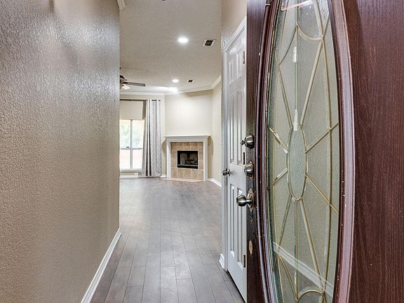 4th image of 7704 Chandler Ct