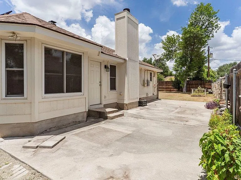 13213 Villa Park Dr — Photo 28