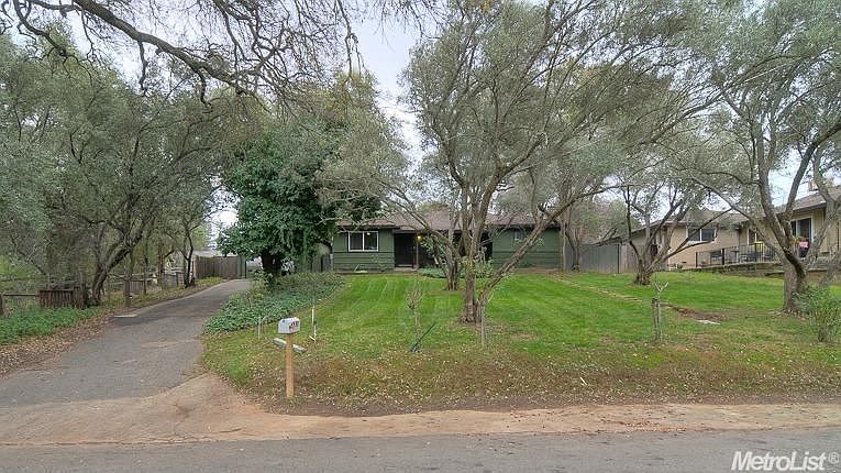 1st image of 8992 Leedy Ln