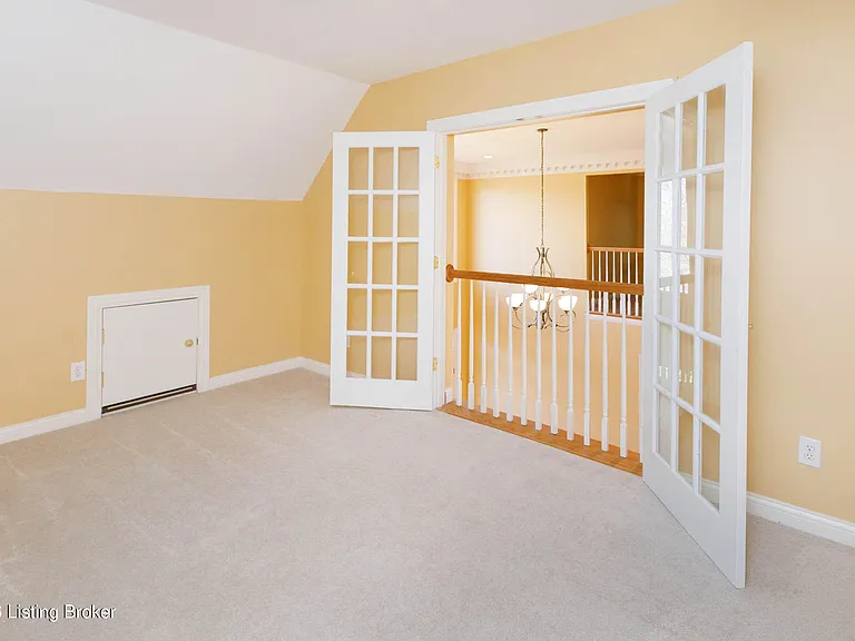 9511 Felsmere Cir — Photo 47