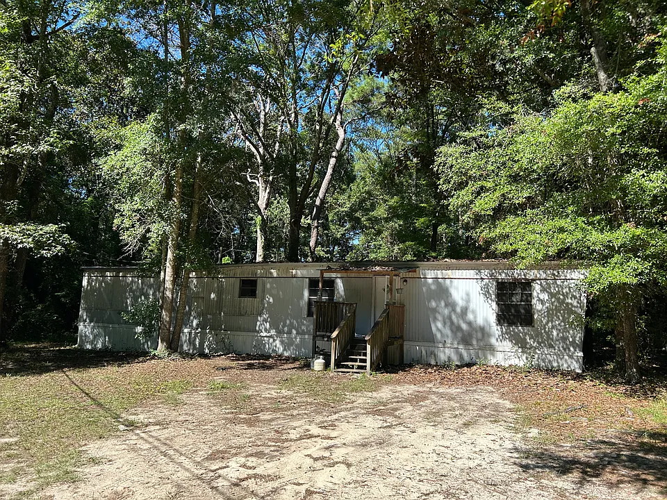 44 Horseshoe Cir