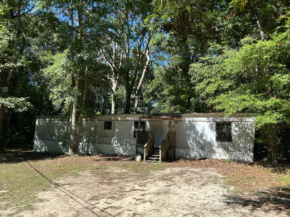 44 Horseshoe Cir, Thomasville, GA 31757