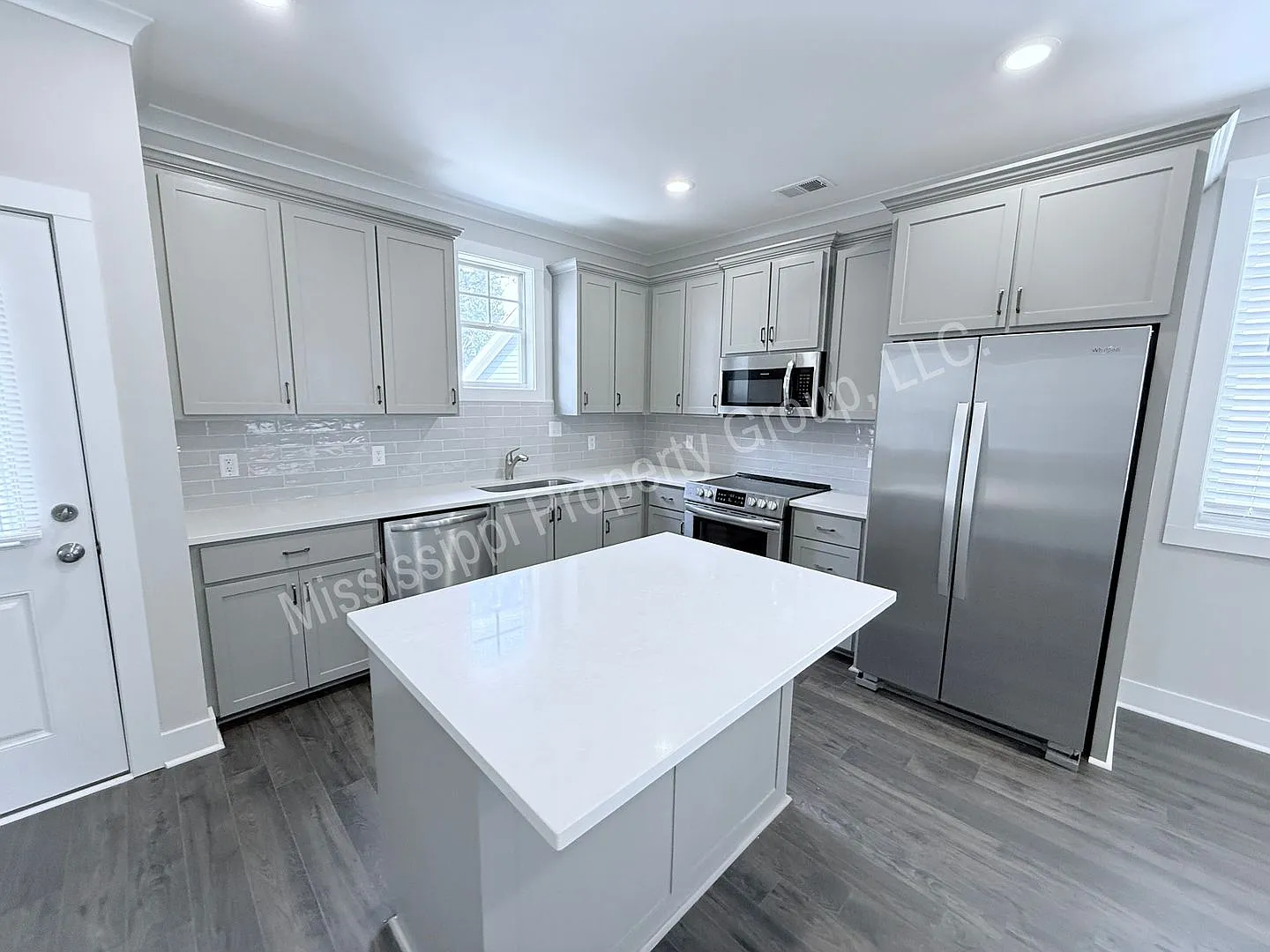 2br/2ba For Rent — Photo 4