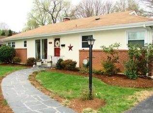 2709 Deerfield Rd SW, Roanoke, VA 24015