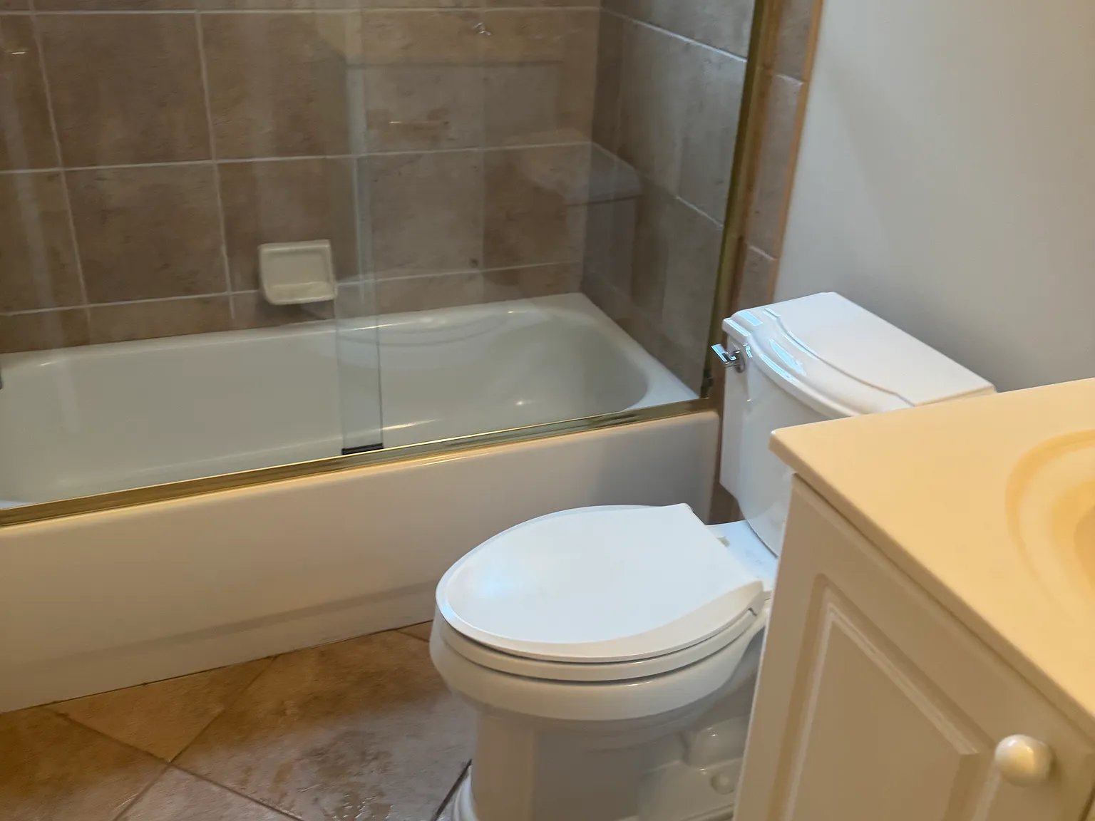 3 bed, 1586 sqft, $2,450 — Photo 1