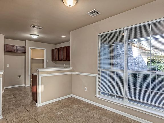 4th image of 4806 Sterling Manor Dr