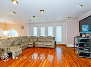 598 Longacre Ave, Woodmere, NY 11598