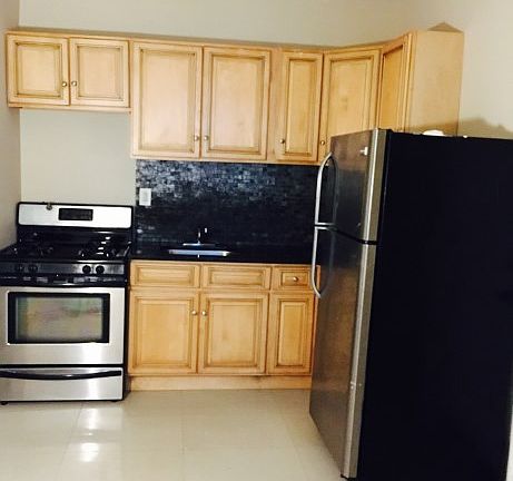 3rd image of 414 Irvine Turner Blvd