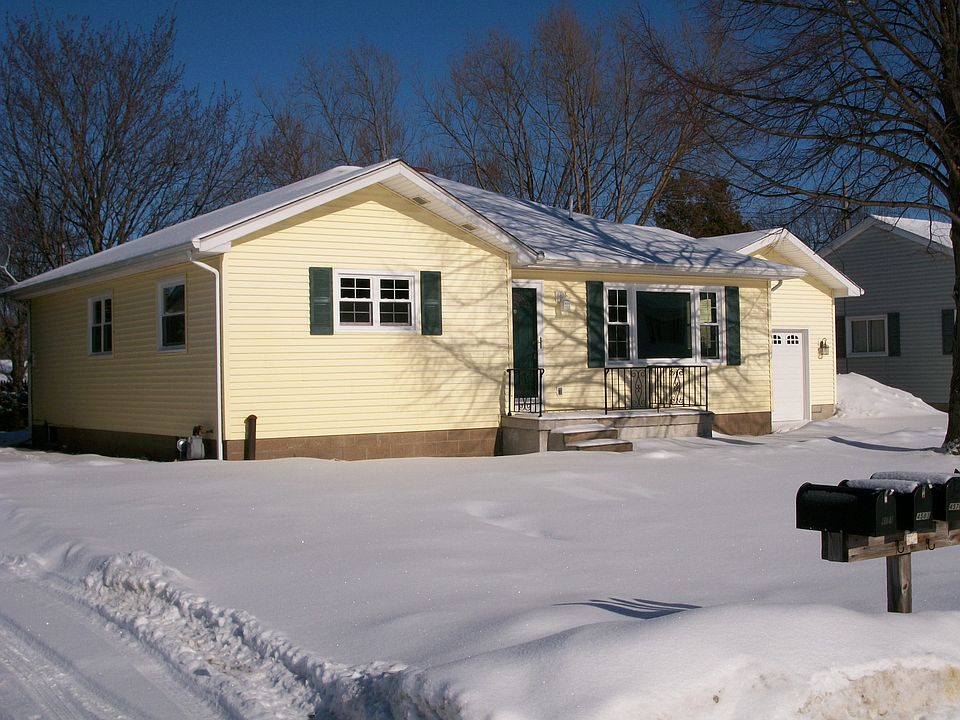 1st image of 4576 Budd Dr
