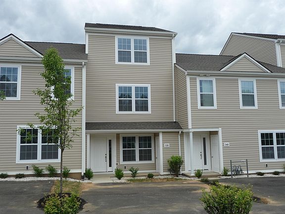 2nd image of 530 Pin Oak Dr NW