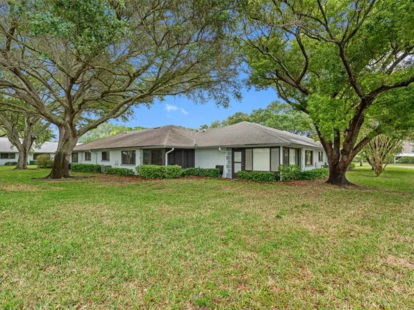 2765 Countryside Blvd APT 106, Clearwater, FL 33761