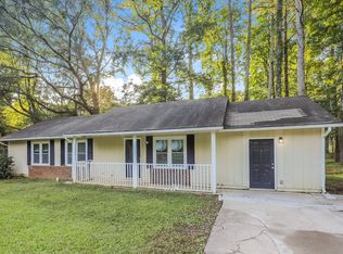 8974 Sterling Ridge Ln, Jonesboro, GA 30238