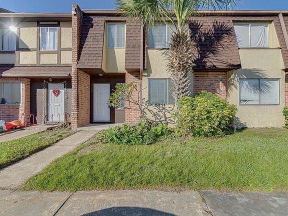 2nd image of 2362R Huntington Green Ct #4