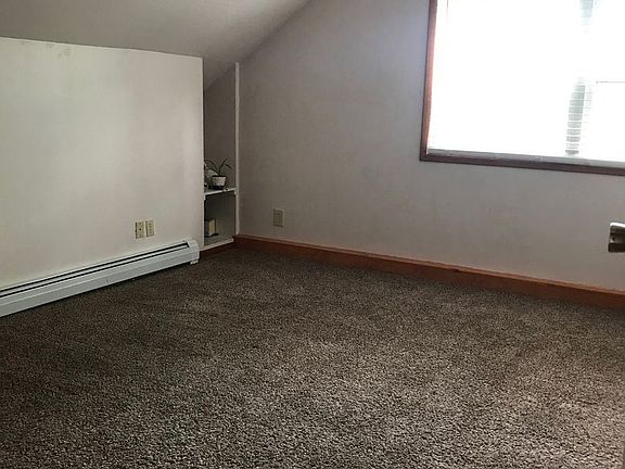 3rd image of 503 S 5th St E APT B