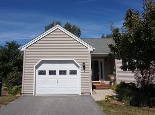 12 Quarter Horse Ln, Fitchburg, MA 01420