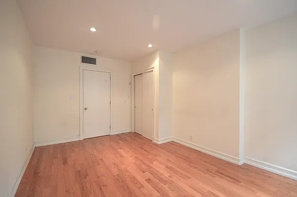 Rented by Maz Group NY | media 2