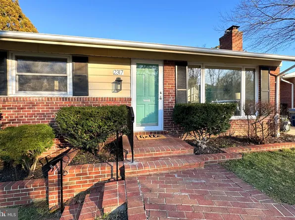 2317 N Early St, Alexandria, VA 22302