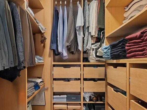 330 Third Avenue image 7 of 12