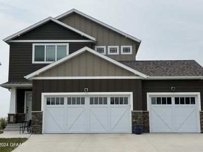489 Wren Dr, Grand Forks, ND, 58201
