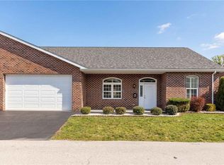 909 Valentina Ln, New Kensington, PA 15068