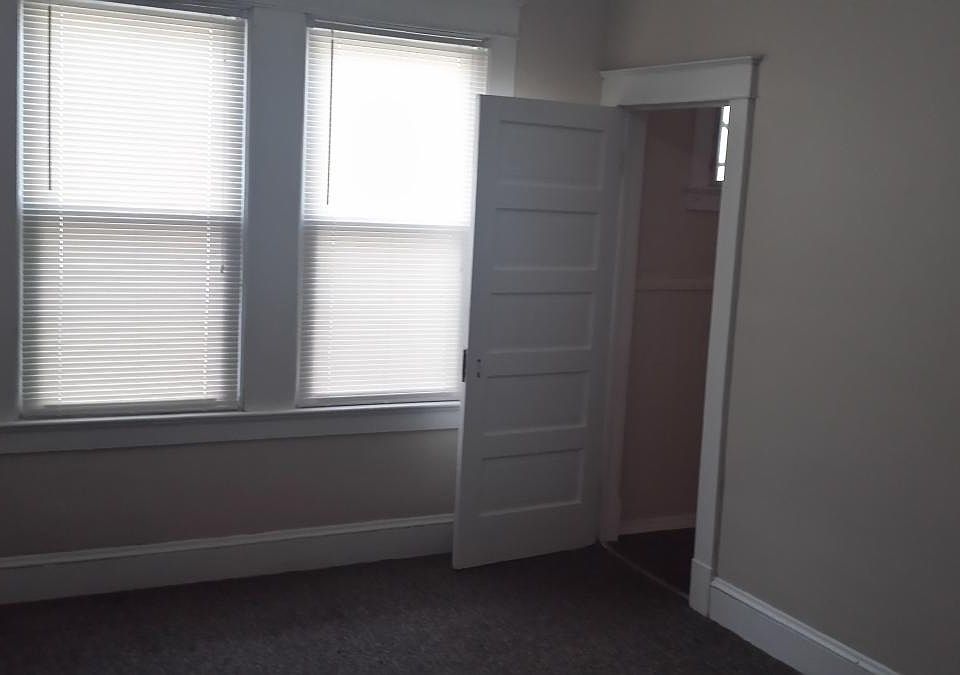 2nd image of 40 Boswell Ave APT 4