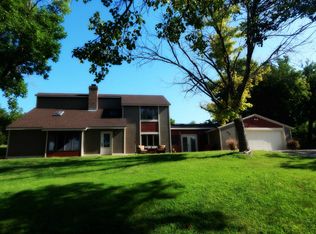 920 W 2nd St, Larned, KS 67550