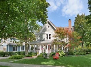 36 E North Ave, Lake Bluff, IL