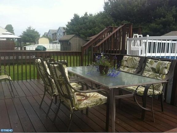 3rd image of 154 Dogwood Dr