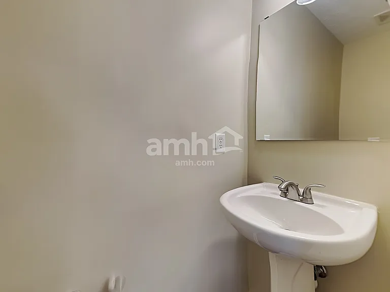 4228 Pekin Ct — Photo 6