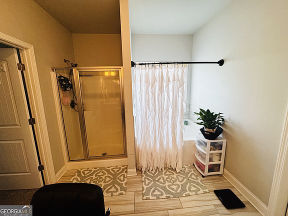 5th image of 815 Wellford Ave