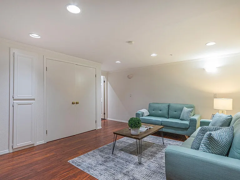 441 Camille Cir #12 — Photo 9