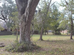 2157 Harmanson Vue #B, Biloxi, MS 39531