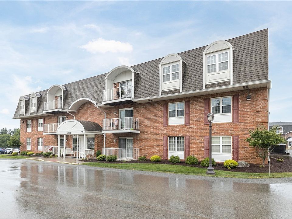 1st image of 207 Clubhouse Dr
