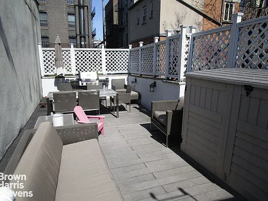 Rented by Brown Harris Stevens | media 20