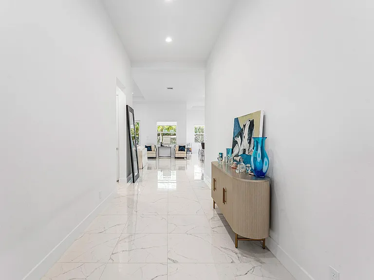 9256 Crestview Circle Palm — Photo 6