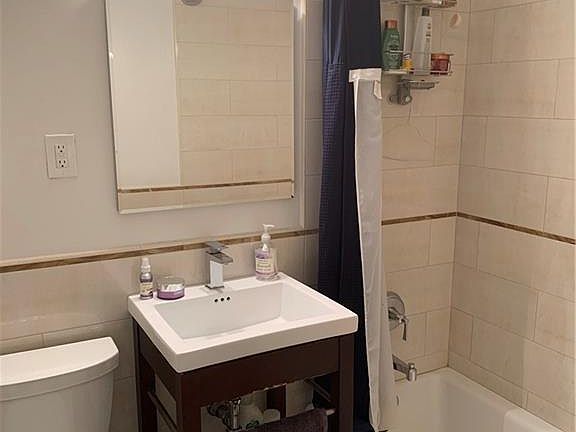 5th image of 2 Washington Sq APT 2C