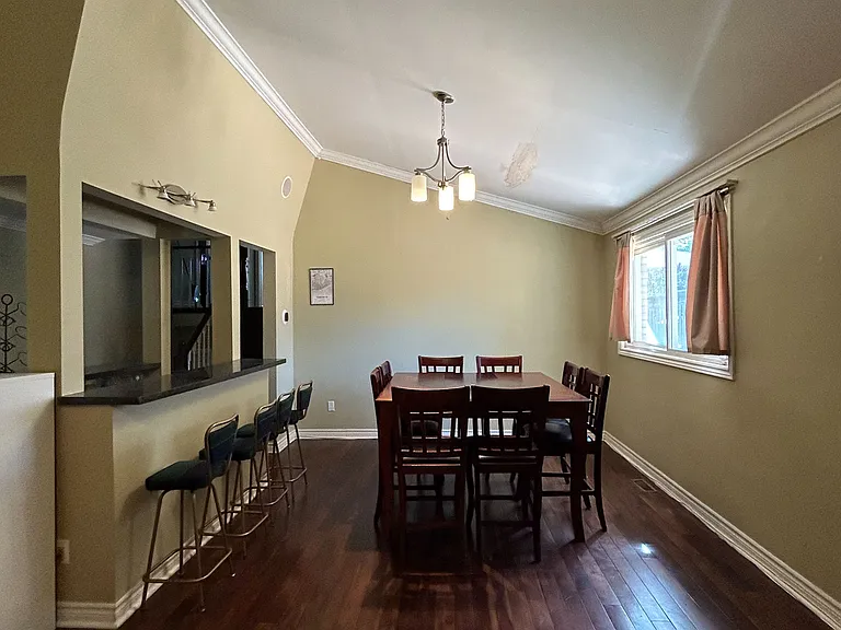 23 Pineway Blvd #MAIN FLOOR — Photo 21