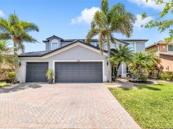 3767 W Gardenia Ave, Fort Lauderdale, FL 33332
