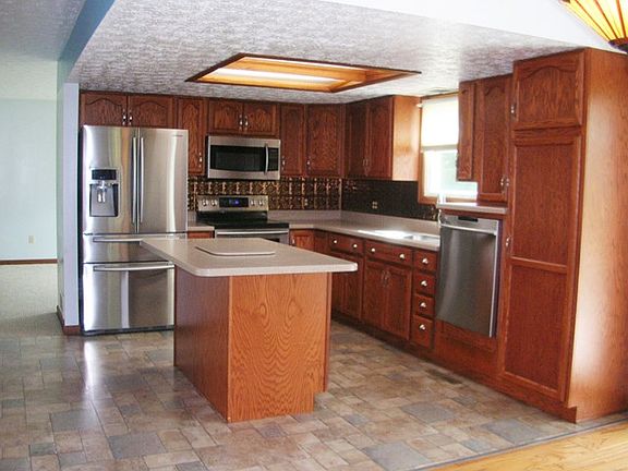 2nd image of 119 Meadowlark Dr