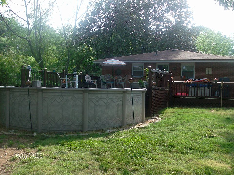2nd image of 3066 Harold Ave
