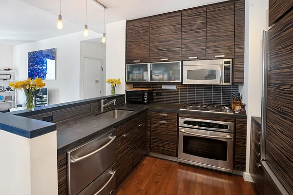 Sold by Corcoran | media 3
