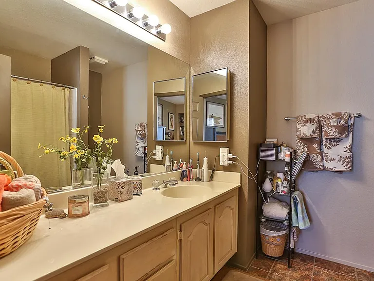 2657 Seashore Dr — Photo 37