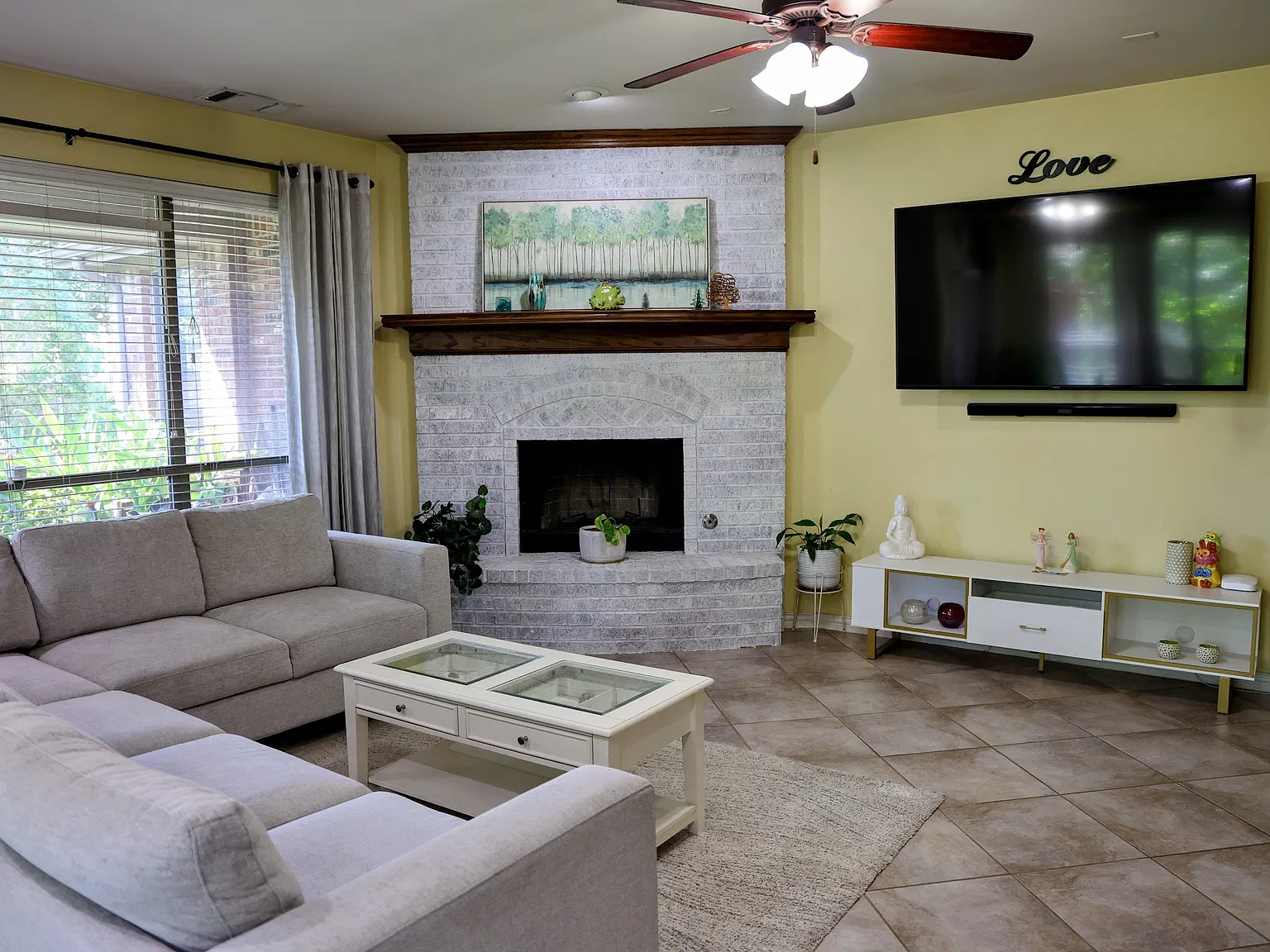 4 bed, 3.5 bath, 3279 sqft, $2,900 — Photo 4