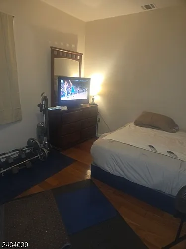 426 Tompkins St #1 Photo 1