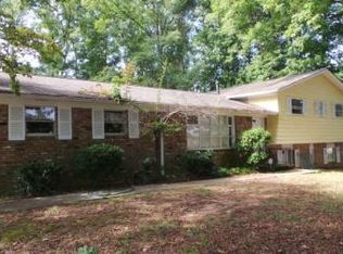 2260 Godby Rd, College Park, GA 30349