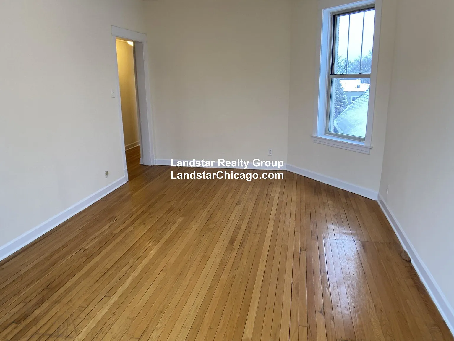 3 bed, 1.0 bath, $2,995 — Photo 3
