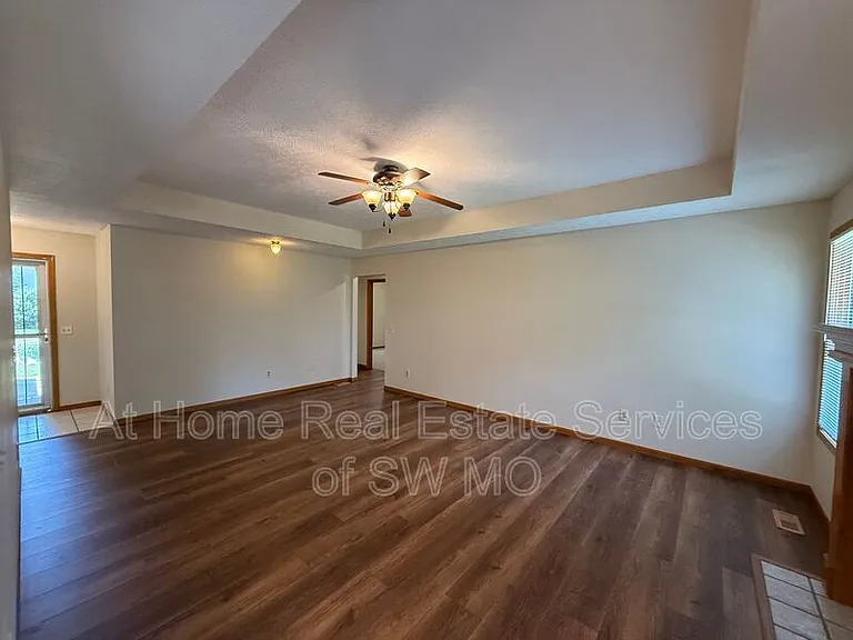 4338 S York Ave — Photo 5