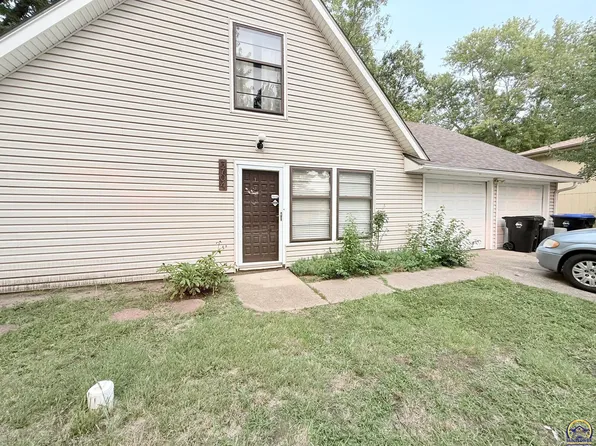 3704 SW 34th St, Topeka, KS 66614